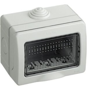 Doza aplicata 3 module IP55 Matix Bticino 25503