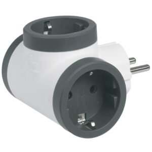 Adaptor 3 prize 16A cu CP si protectie copii Legrand 694520