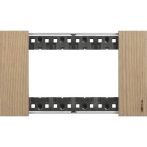 Rama ornament 4 module Bticino Living Now KA4804LM, stejar